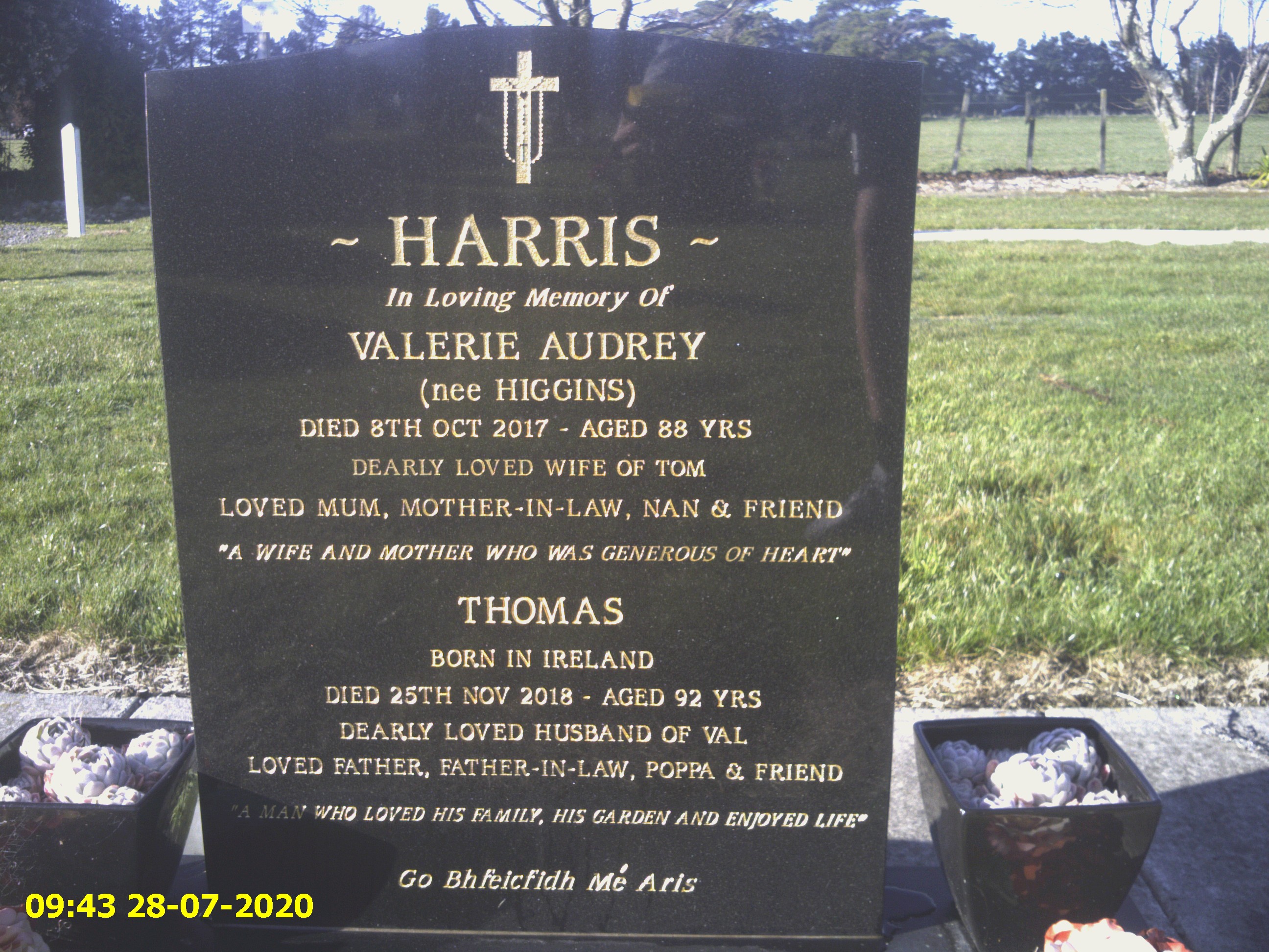 headstone